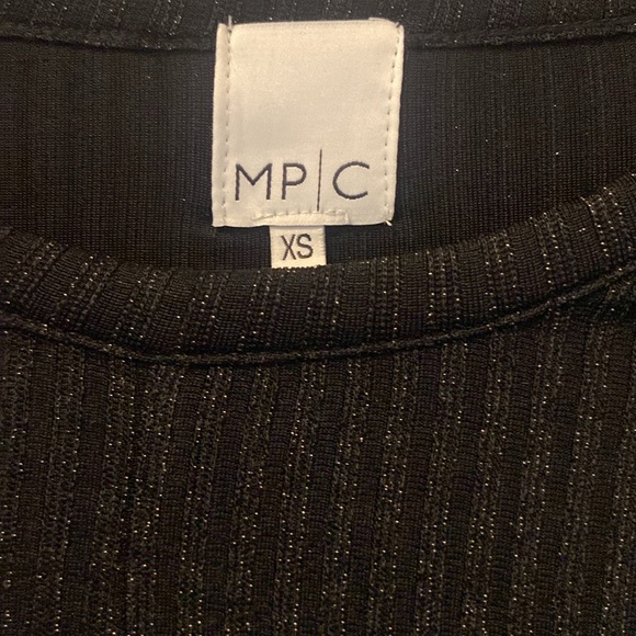 Minkpink crop top with shimmer - Picture 2 of 4